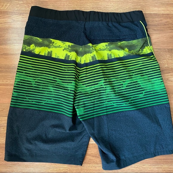 Men’s Zeroxposur neon and black swim trunks, S - Picture 5 of 10